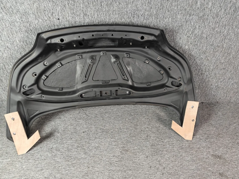 Карбоновая крышка багажника на BMW Z4 E89 БМВ Задний бампер