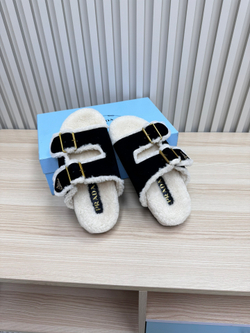 Prada Slides
