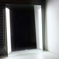 Зеркало Sanita Luxe QUADRO LED 600х800 (600х800х30 мм) сенсорное с подсветкой (QDR60SLMRPCS0010)