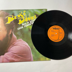 Винтажная виниловая пластинка LP Benko Daniel Ezer Ev Gitaron (Венгрия 1983)