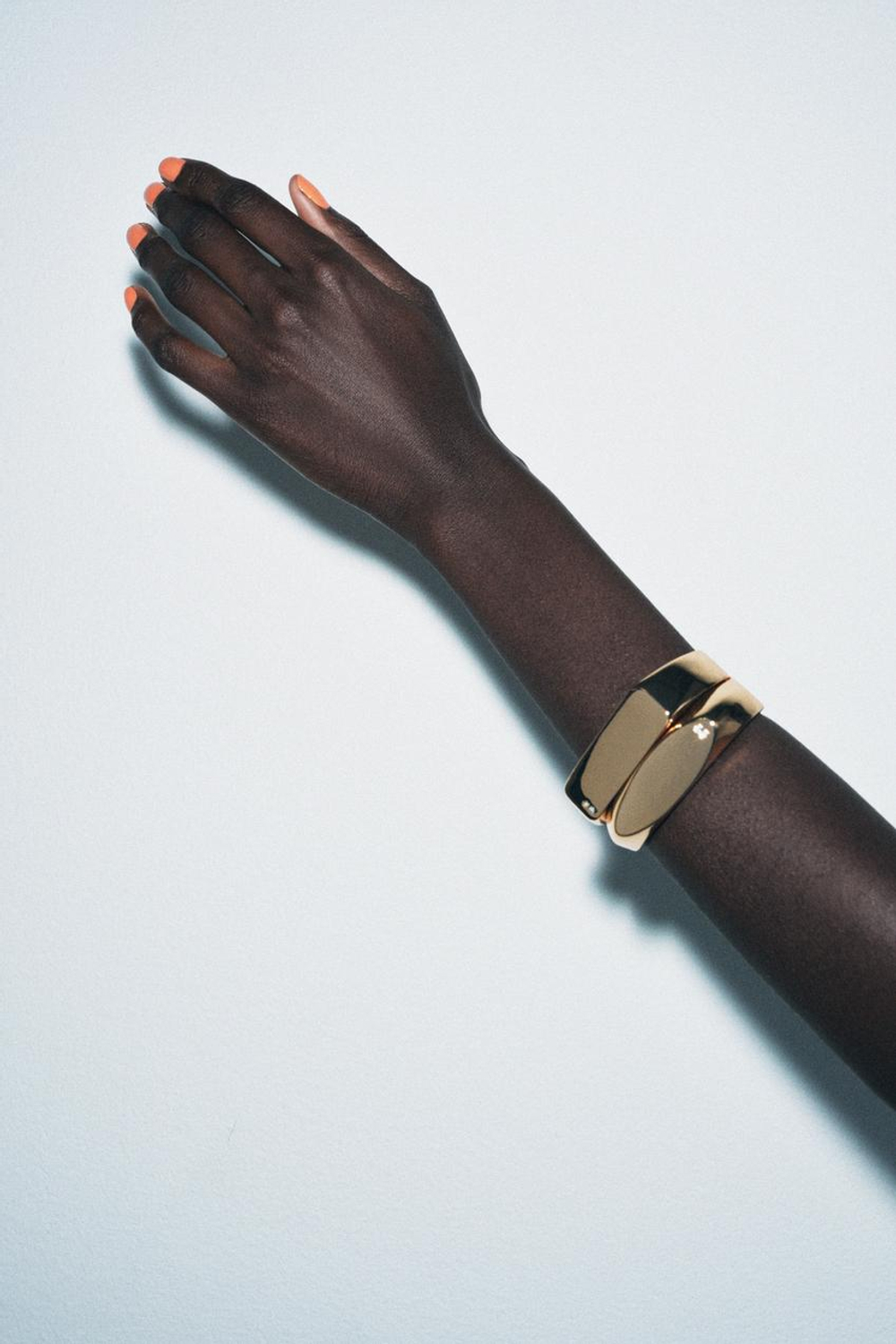 ZARA НАБОР БРАСЛЕТОВ С МИНИ-ЮВЕЛИРНЫМИ УКРАШЕНИЯМИ, ЗОЛОТИСТЫЙ