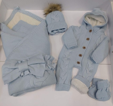 Комплект на выписку вязанный (голубой)