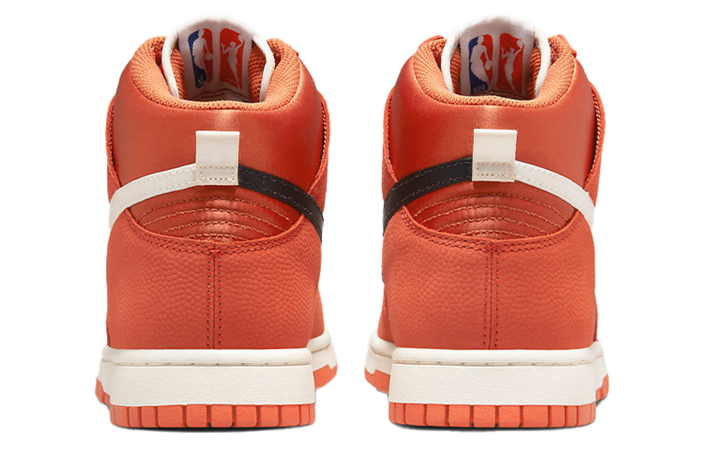Кроссовки Nike Dunk Emb