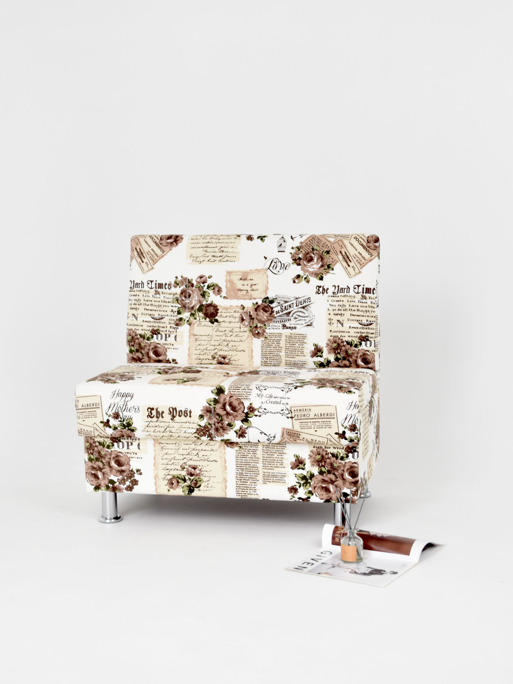 Стильный компактный диван Фабрики ОНИКС из практичного и износостойкого материала с оригинальным дизайном, вместительным ящиком для хранения, мягким наполнителем для дома, дачи и офиса