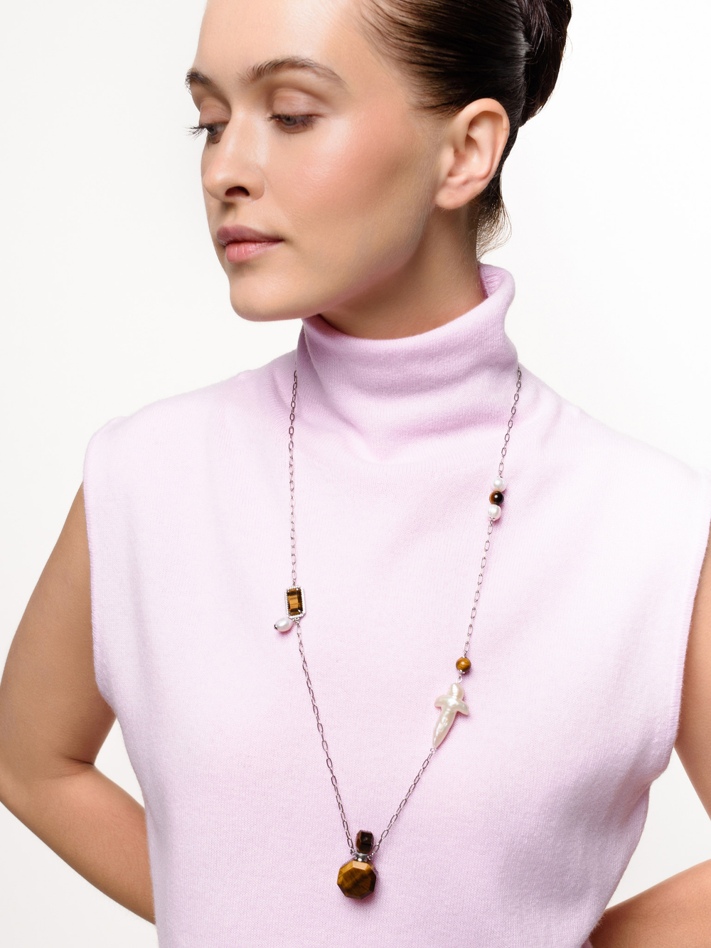 Колье "Tiger's eye pearl flacon"