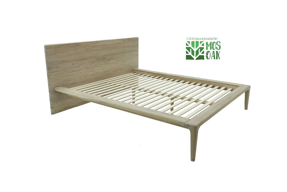 Кровать дизайнерская из массива дуба Idillio