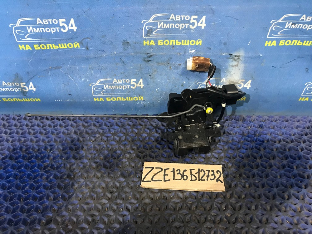 Замок багажника TOYOTA VOLTZ 2002-2004