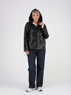 Кожаная куртка демисезонная с капюшоном