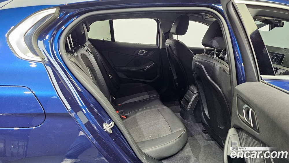BMW 1 Series (F40) 118d Joy First Editions (05.2020)
