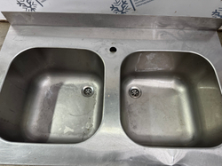 Мойка двухсекционная 1000х600х860 со шкафом купе из нержавеющей стали (основание профиль 4х4)