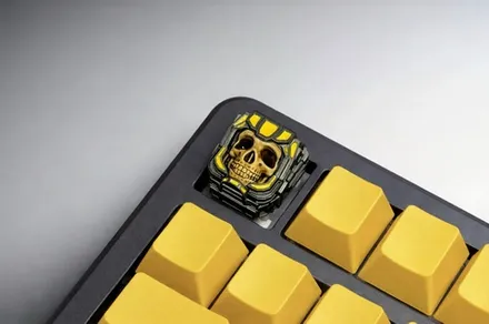 Клавиша XIIX «Deadspace Yellow»