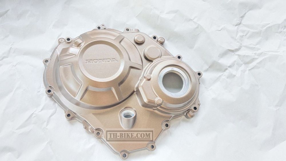 11330-MKY-T10. COVER COMP., R. CRANKCASE. HONDA