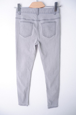 Джинсы ЯR серые на 14 лет