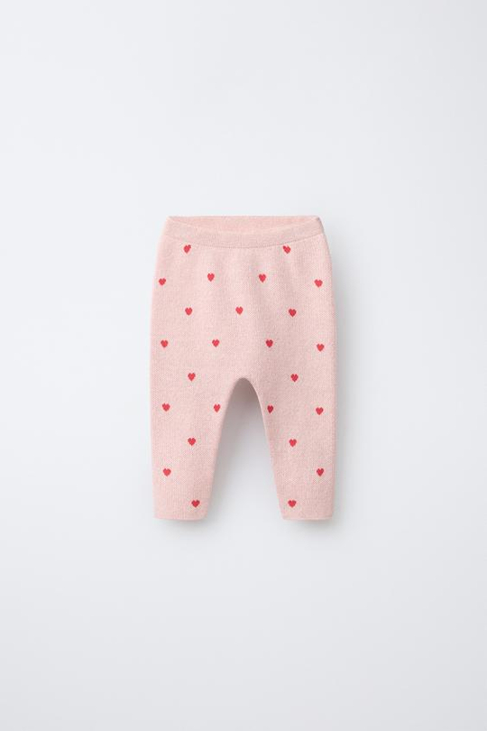 ZARA ТРИКОТАЖНЫЕ БРЮКИ С СЕРДЦАМИ, РОЗОВЫЙ