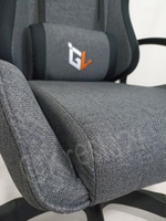 Игровое кресло из ткани серого цвета