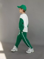 Спортивный костюм для мальчика в школу