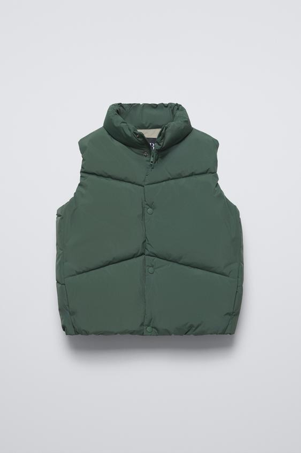 ZARA НЕПРОМОКАЕМЫЙ СТЕГАНЫЙ ЖИЛЕТ, ЗЕЛЕНЫЙ