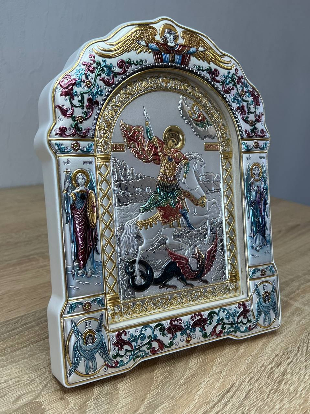Георгий Победоносец, икона арочная с рамкой под стеклом, белое дерево, эмаль 167х228