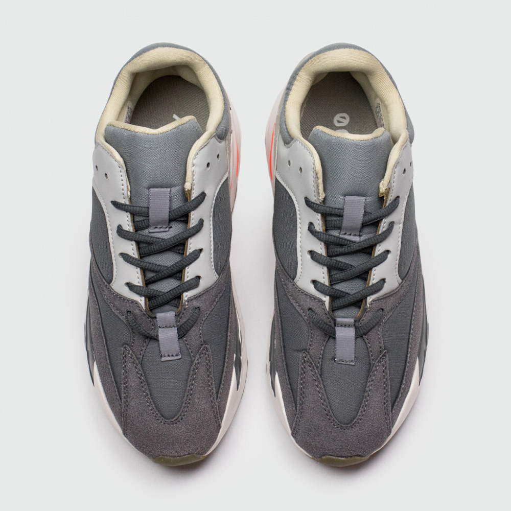 кроссовки Adidas Yeezy Boost 700 Magnet