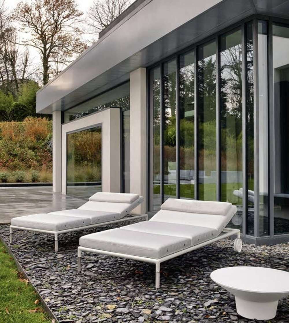 B&B Italia Springtime