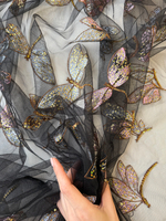 Фатин Стрекозы на чёрном фоне