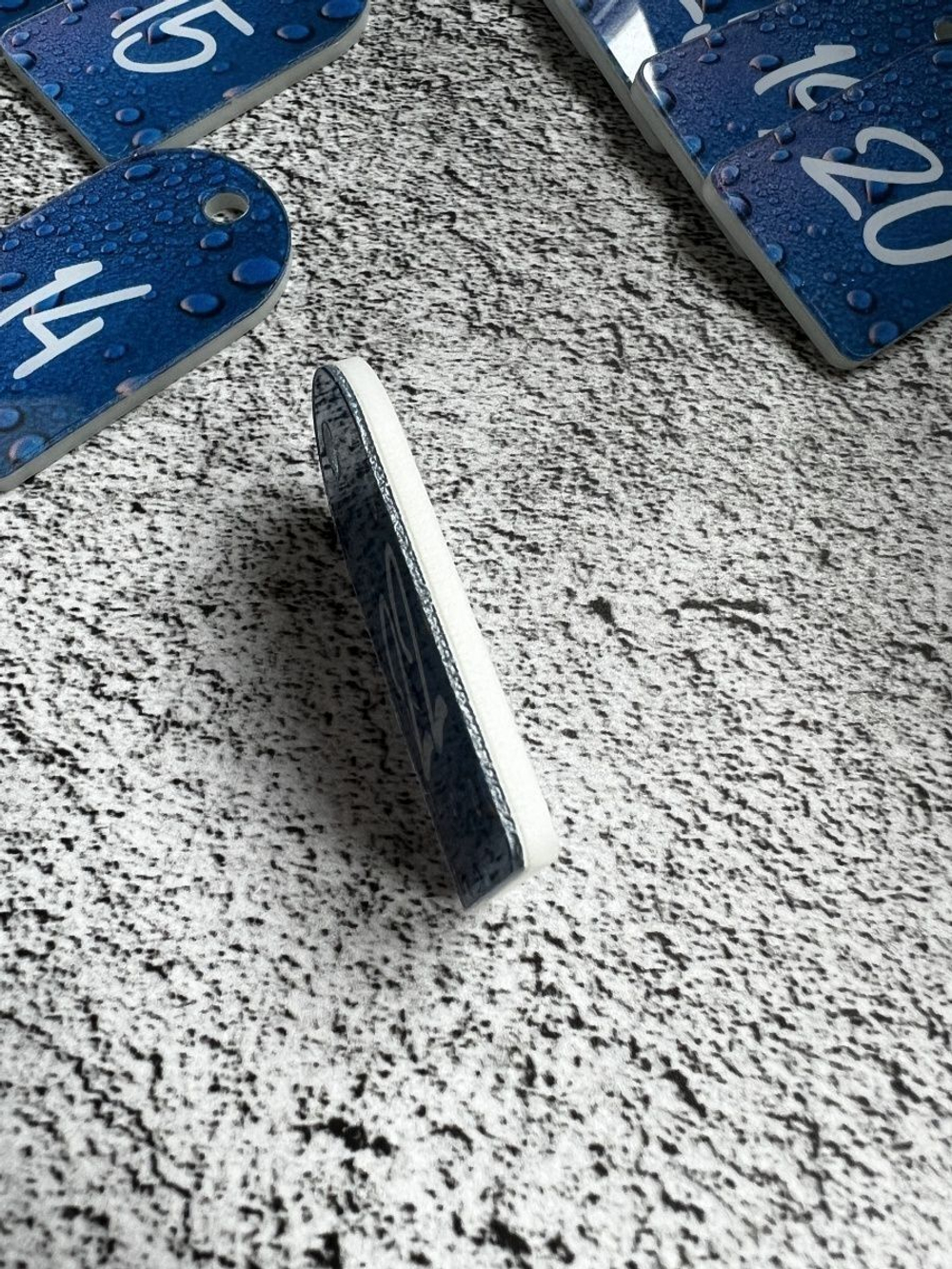 Бирки для ключей из акрила