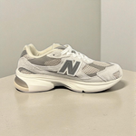 New Balance 2010 • Cream White