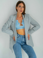 топ с декоративной цепочкой