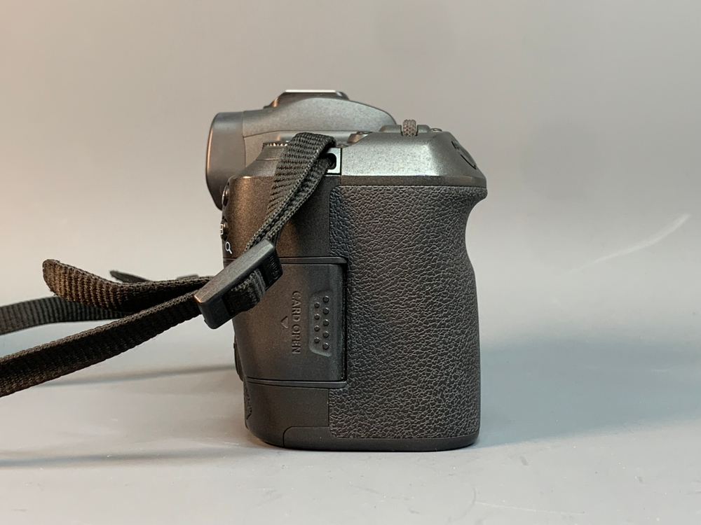 Canon EOS R 74.000 Кадров