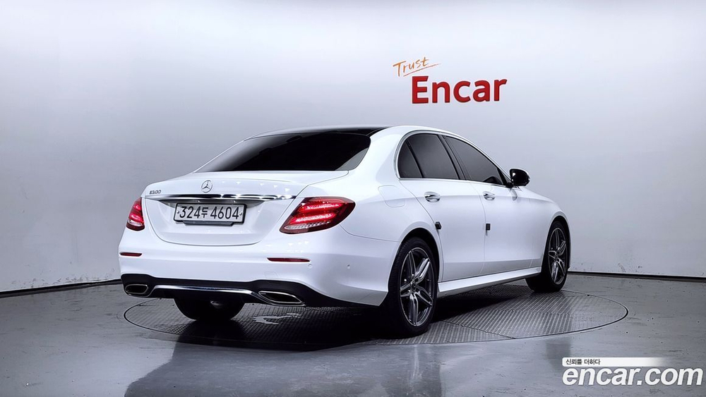 Mercedes-Benz E-Class W213 E300 AMG Line (09.2019)