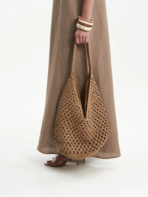 Сумка из рафии в бежевом цвете