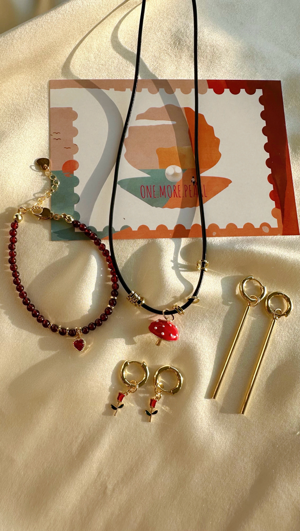 Браслет Гранатовое сердце с фианитом