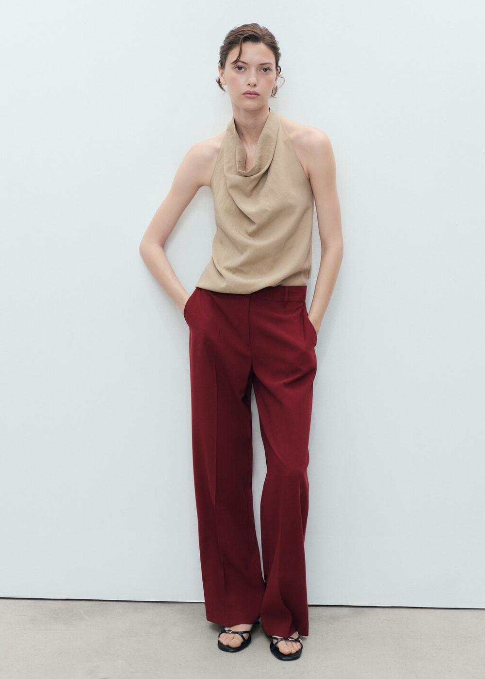 Прямые брюки с посадкой на талии