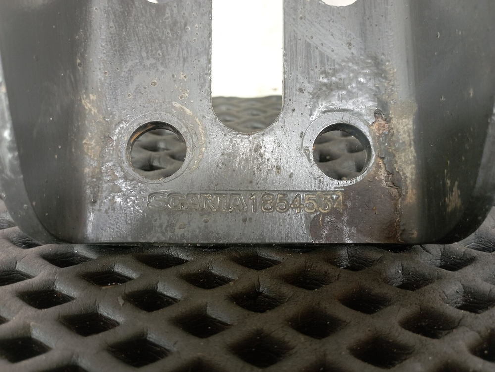 Кронштейн амортизатора заднего 2020г.