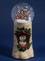 Новогодний стеклянный шар со снегом "Дом сов" с подсветкой и эффектом метели