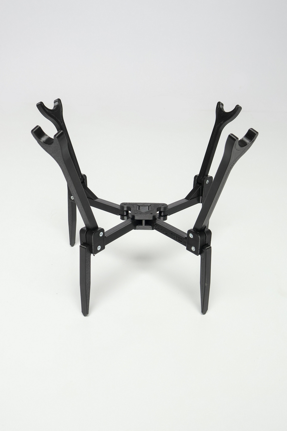 Унивeрcaльнaя плaтфоpма для взлета дpонoв DJI и FРV малая
