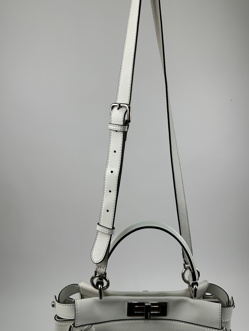 Сумка Fendi Peekaboo Medium Fiocco Bianca