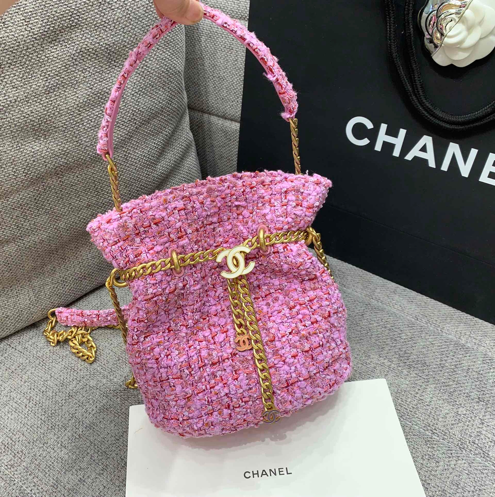 Chanel Bag 19 cm