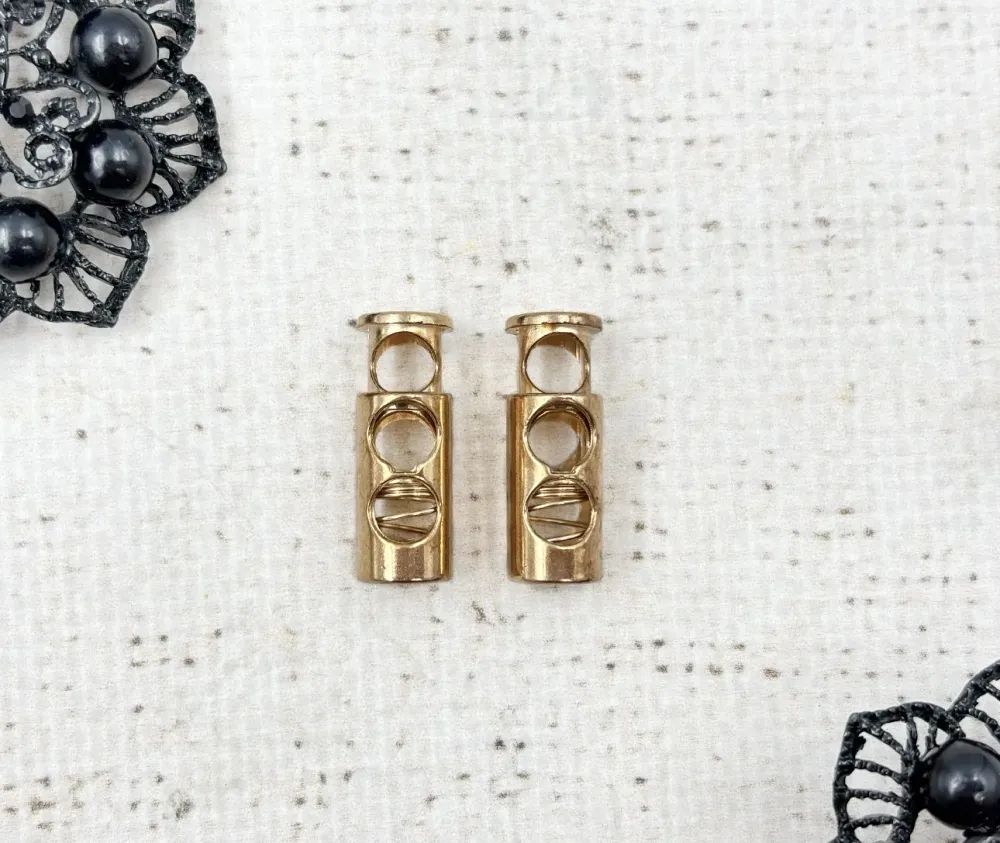 Фиксатор металл, р. 25х9 мм, d 5 мм, золото