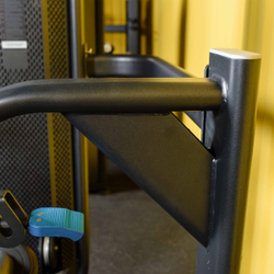 E7008 Жим от груди вертикальный. Стек 135 кг