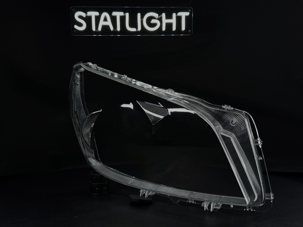 Правое стекло фары Toyota RAV4 2008-2011