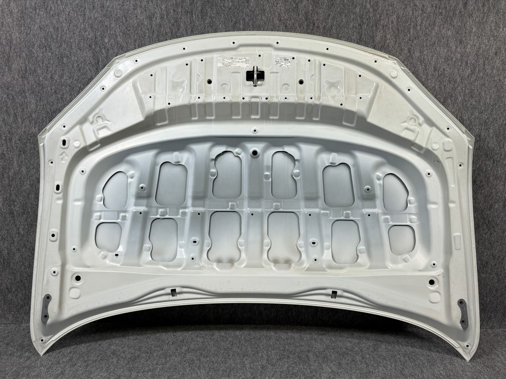 капот Toyota Allion Premio NZT260 ZRT265 2019