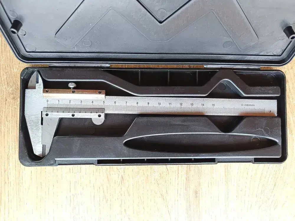 XPERT Штангенциркуль 232 мм