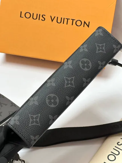 Бумажник Louis Vuitton Gaston Wearable, черно-серый