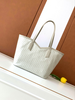 Moynat M Tote MM
