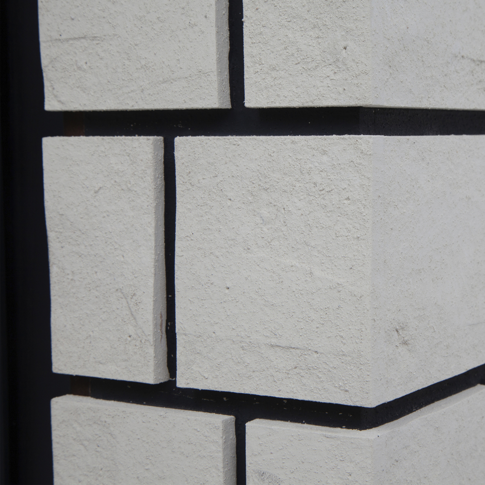 Каминокомплект Real Flame Fiero 42 AO c очагом Diamond 42