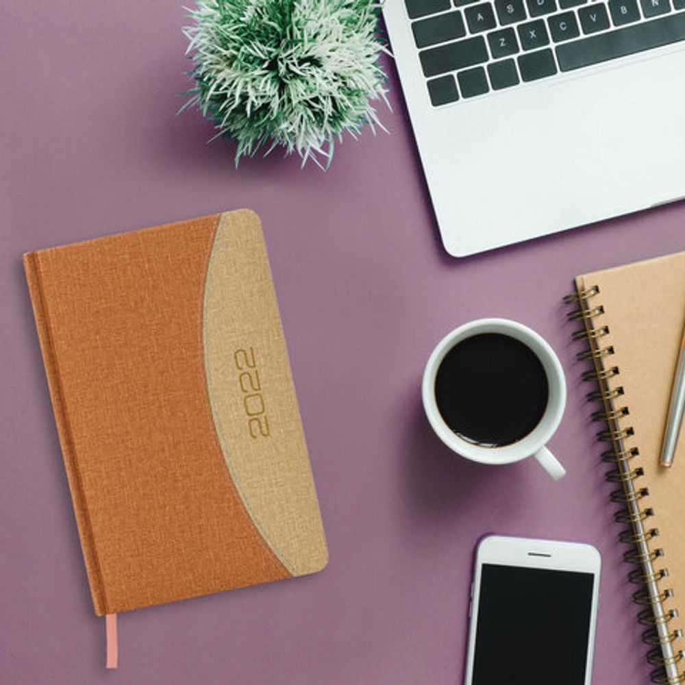 Ежедневник датированный 2022 А5 138x213 мм BRAUBERG "SimplyNew", под кожу, оранжевый/бежевый, 112786