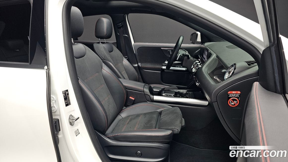 Mercedes-Benz GLA-Class H247 GLA250 4MATIC (02.2022)