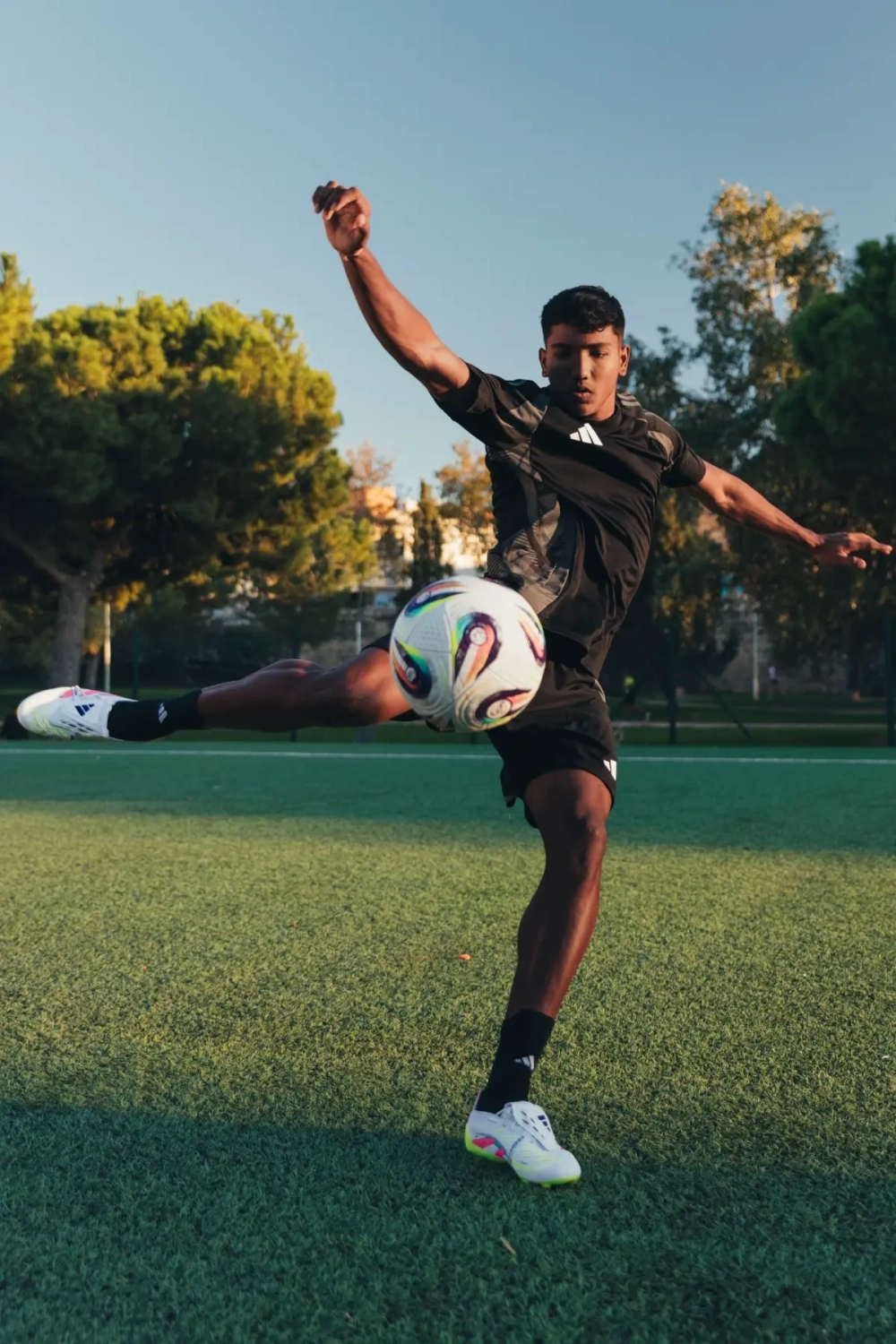 Бутсы adidas Predator Elite FT FG - белый