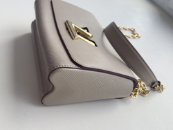 Сумка Louis Vuitton Twist MM